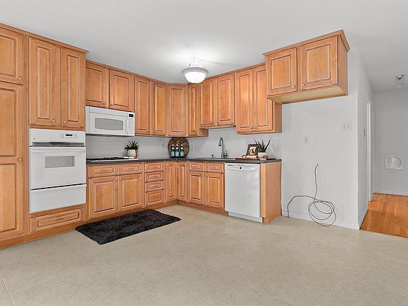 5th image of 1770 Aspen Dr