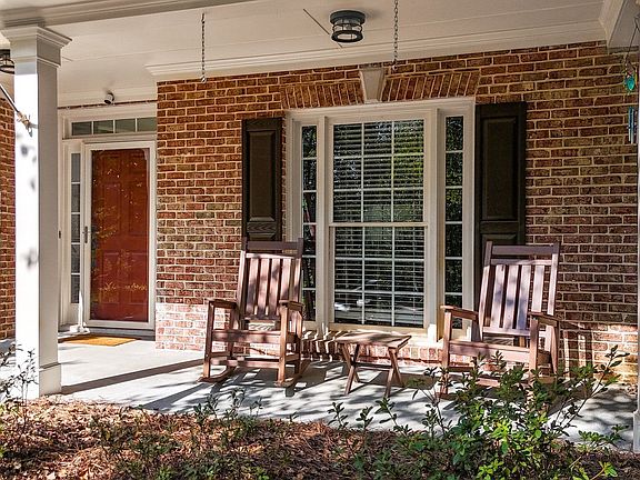 3rd image of 510 Senators Ridge Dr