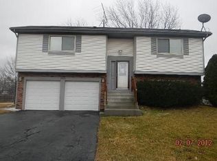 1815 Howe Ln, Hanover Park, IL 60133