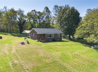 125 Phillips Stone Trl, Mount Airy, NC 27030