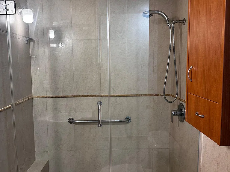 Hallway full bathroom