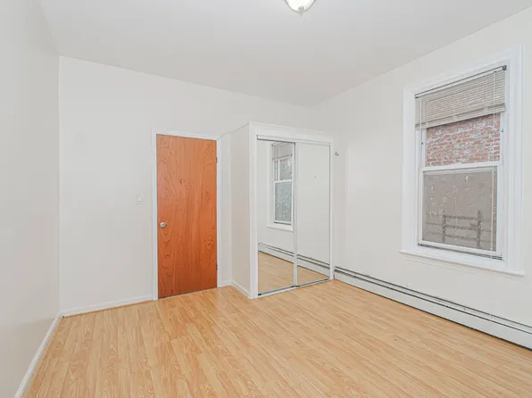 2418 East 23rd Street image 9 of 40