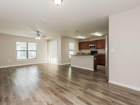 3rd image of 11849 Valhalla Woods Dr