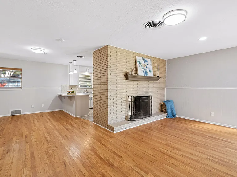 3605 Jeanette Dr — Photo 4