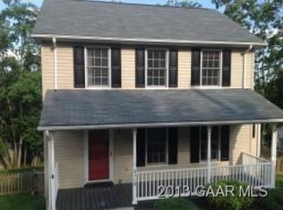 631 Essex Dr, Staunton, VA 24401
