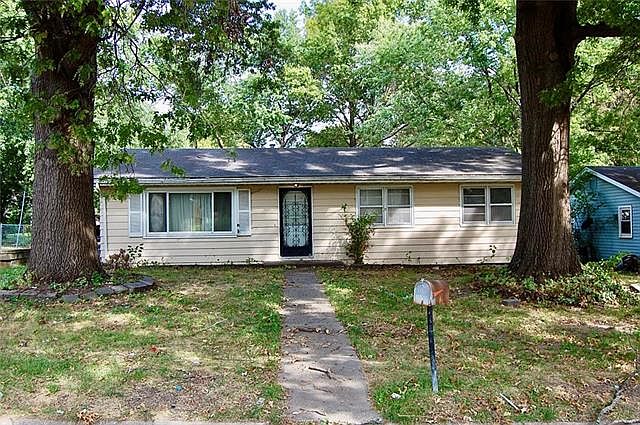 1st image of 608 Santa Fe St