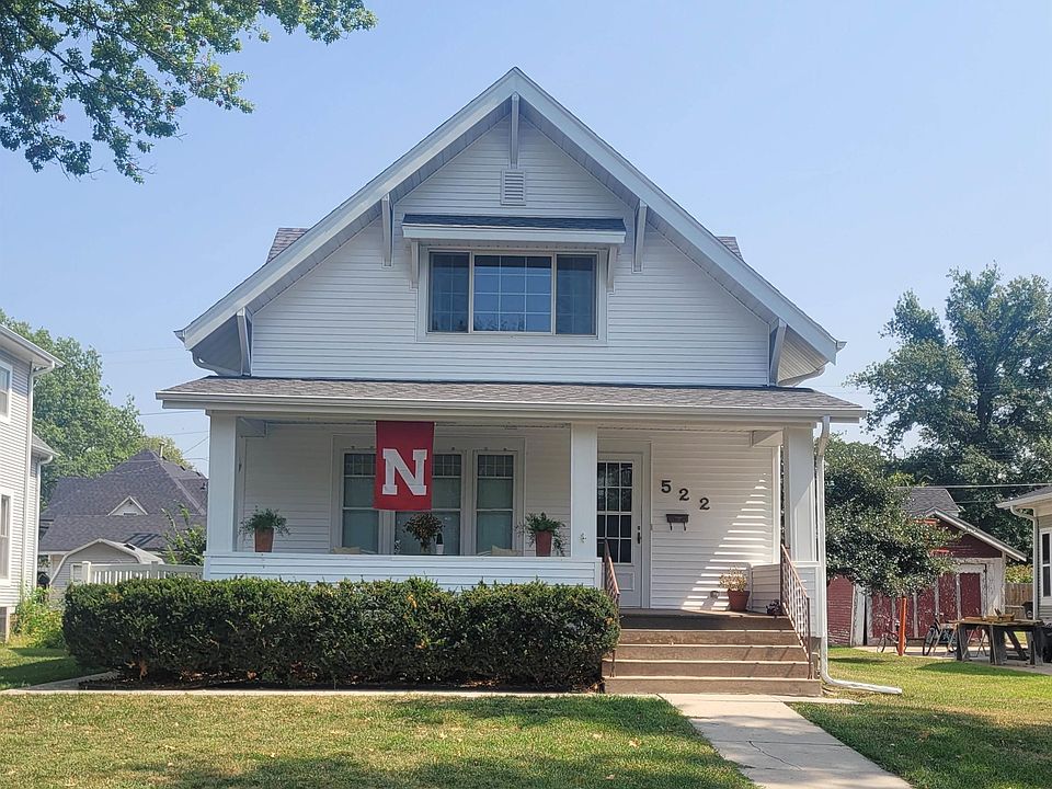 2nd image of 522 N College Ave