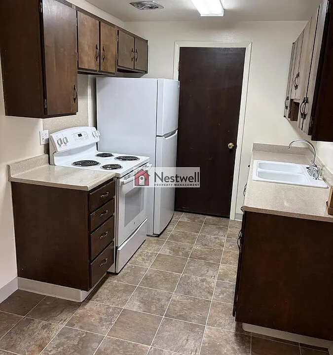 230 W Center St #14
