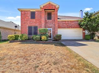 4805 Sleepy Ridge Cir, Fort Worth, TX 76133