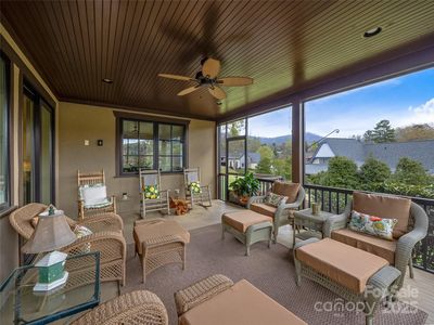 38 Chantilly Dr, Asheville, NC, 28804