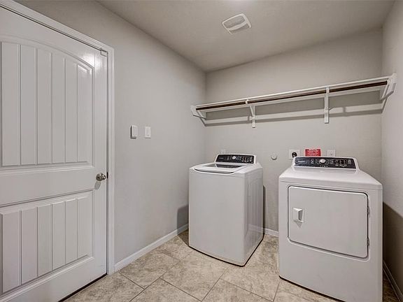 4th image of 3006 Dripping Springs Ct