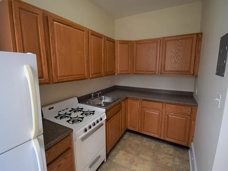 2112 O St NW — Photo 11