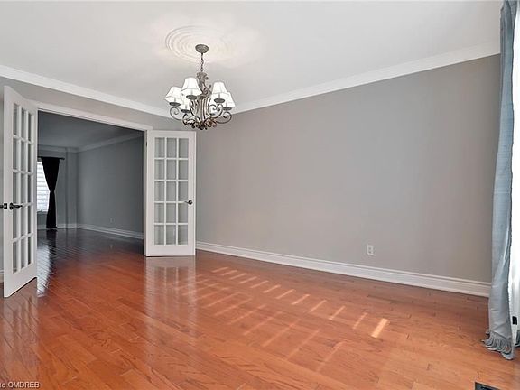 5th image of 1192 Dogwood Cres