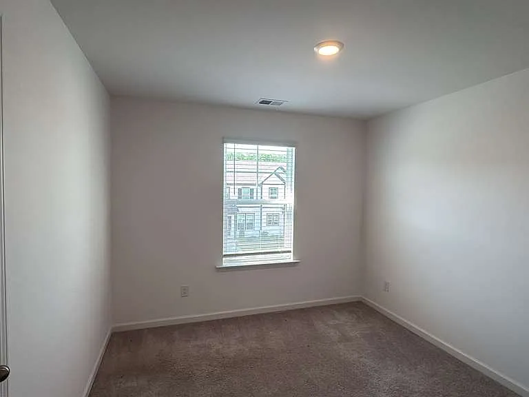 145 Star Ct — Photo 10
