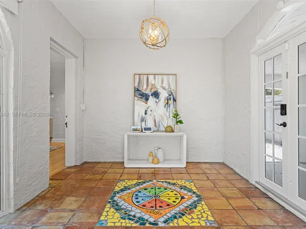 1209 La Mancha Ave, Coral Gables, FL 33134