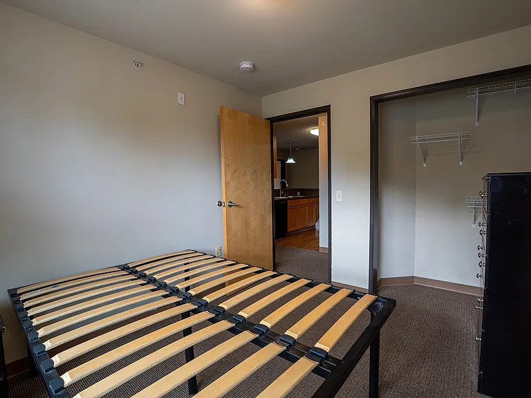 Bedroom1 (2)