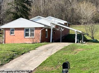 515 Liggett Addition Rd, Buckhannon, WV 26201