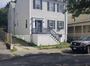 79 Bedford St, New Bedford, MA 02740
