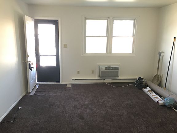 4th image of 330 E 12th St #A