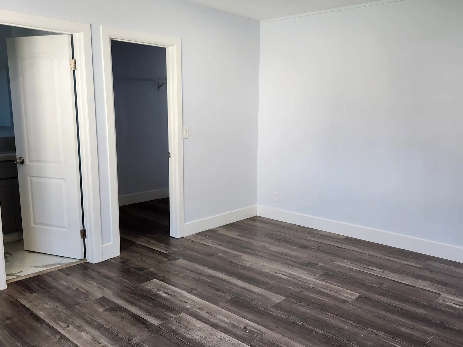 3 bed, 2010 sqft, $3,900 — Photo 4