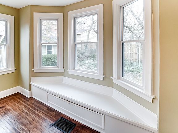 5th image of 3015 Feltz Ave
