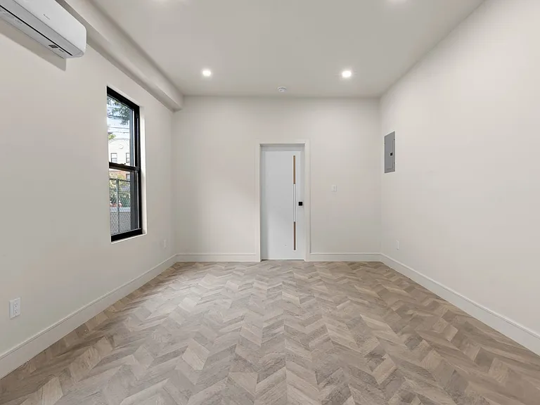 801 Thomas S Boyland St #2 — Photo 3