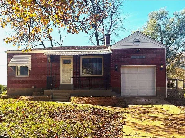 2114 Greenbrook Dr, Saint Louis, MO 63136