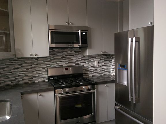 5th image of 244 Frost St #4A