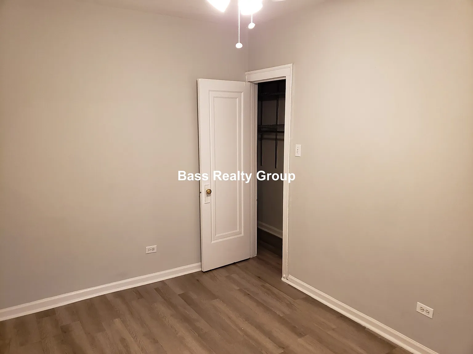 1 bed, 1.0 bath, $1,325 — Photo 4