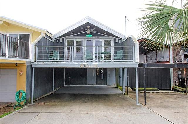1st image of 8010 Breakwater Dr