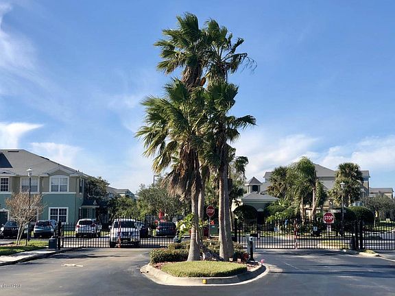 2nd image of 5683 Star Rush Dr APT 304