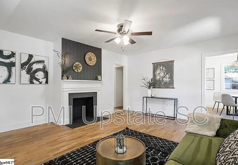 7 Sunshine Ave — Photo 6