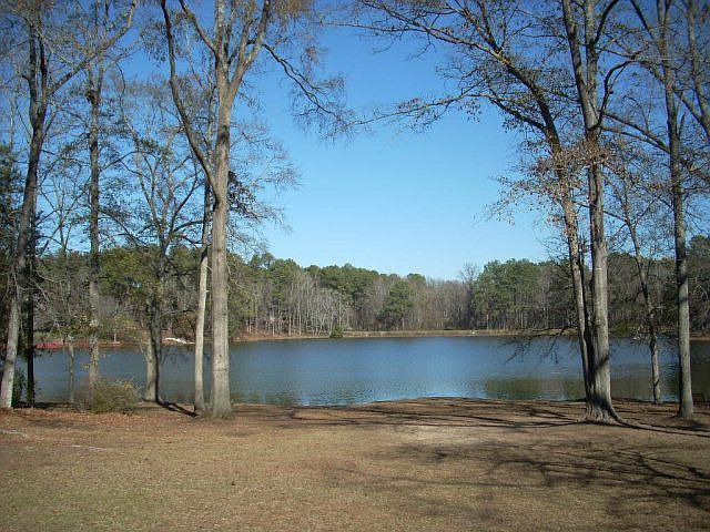1st image of 4516 Silver Lake Dr