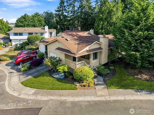 1018 S 244th Pl, Des Moines, WA 98198