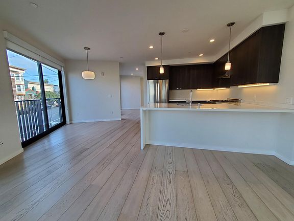 3rd image of 2600 Harrison St #206