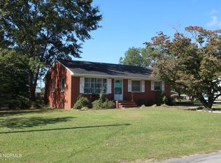 106 Pine Ln, Washington, NC 27889
