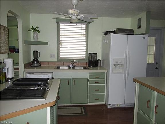 4th image of 17851 Stevens Blvd