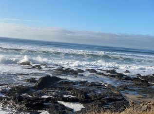 501 Center Way, Yachats, OR 97498