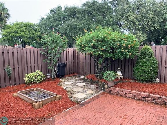 4th image of 3004 1/2 NW 69th Ct