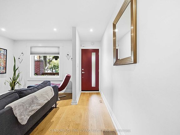 5th image of 294 Gainsborough Rd