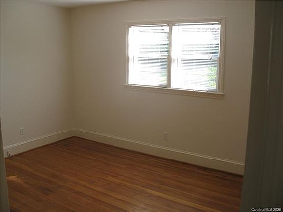 4th image of 2645 Hilliard Dr
