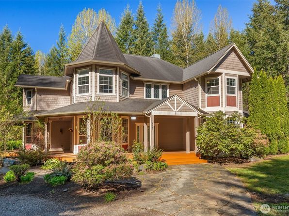 8625 353rd Avenue NE, Carnation, WA 98014