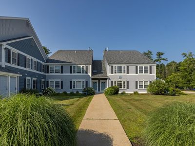 310 Springbrook Circle, Portsmouth, NH, 03801