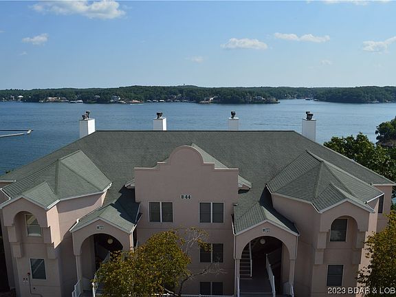 2nd image of 92 Emerald Bay Dr Unit 1-B