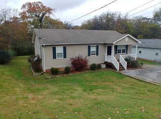 1206 Georgia Ave, Athens, TN 37303