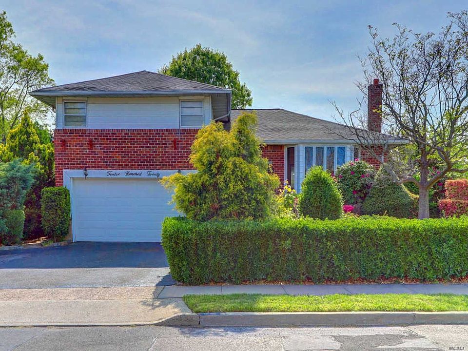 1st image of 1220 Woodland Ln