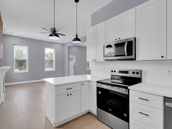 4th image of 3500 Magnolia Ave #2R