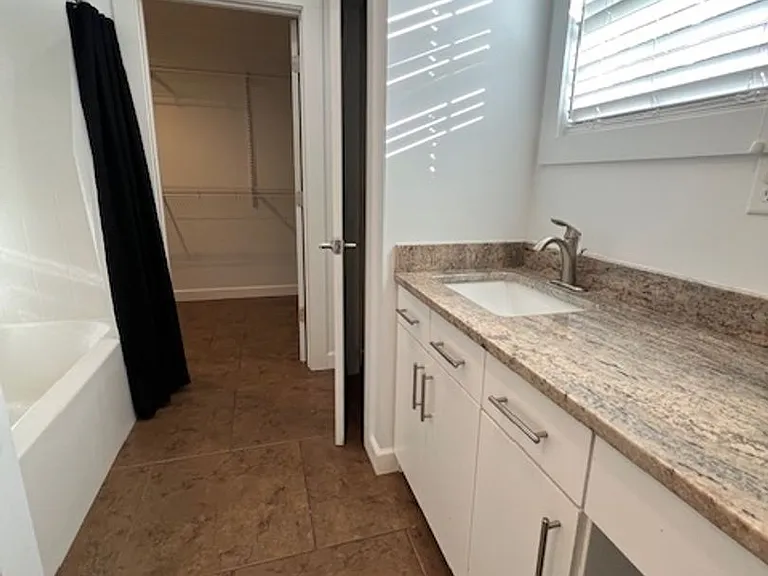 121 Gilbert Curry Dr — Photo 22