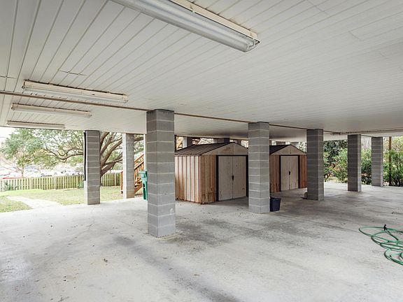 3rd image of 456 Donwood Pl