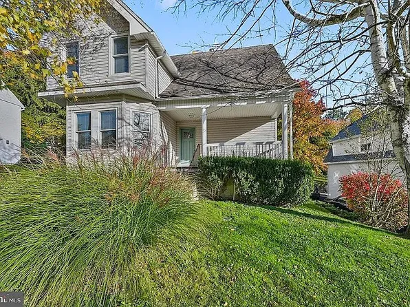 306 Highland Ave, Clarks Summit, PA 18411